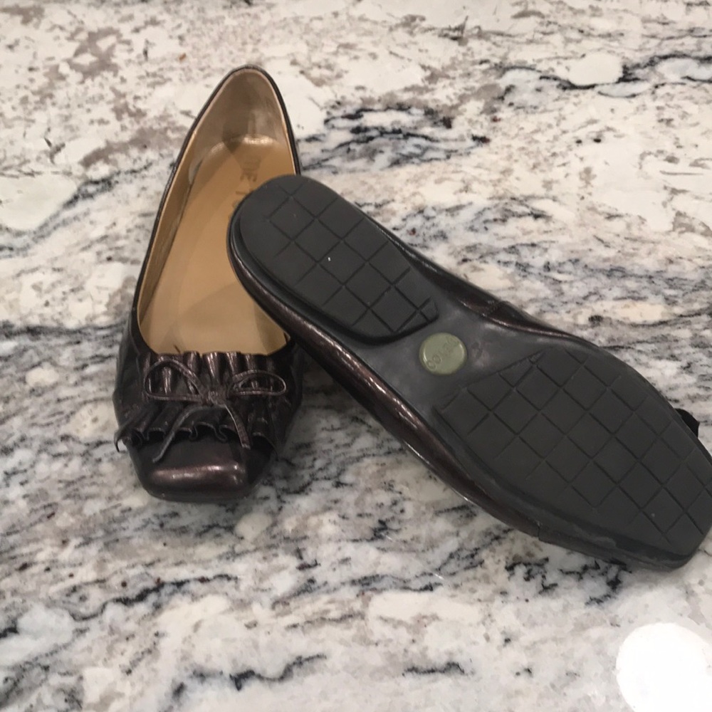 Ladies flats - Picture 2 of 2